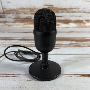 Razer Seiren Mini USB Streaming Microphone RZ19-0345 Black PC Gaming Podcasting